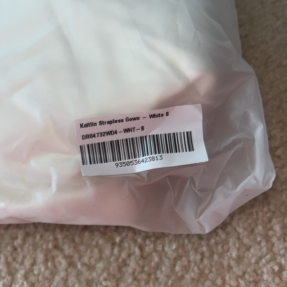 Meshki - Kaitlin Strapless Gown - Picture 11 of 11